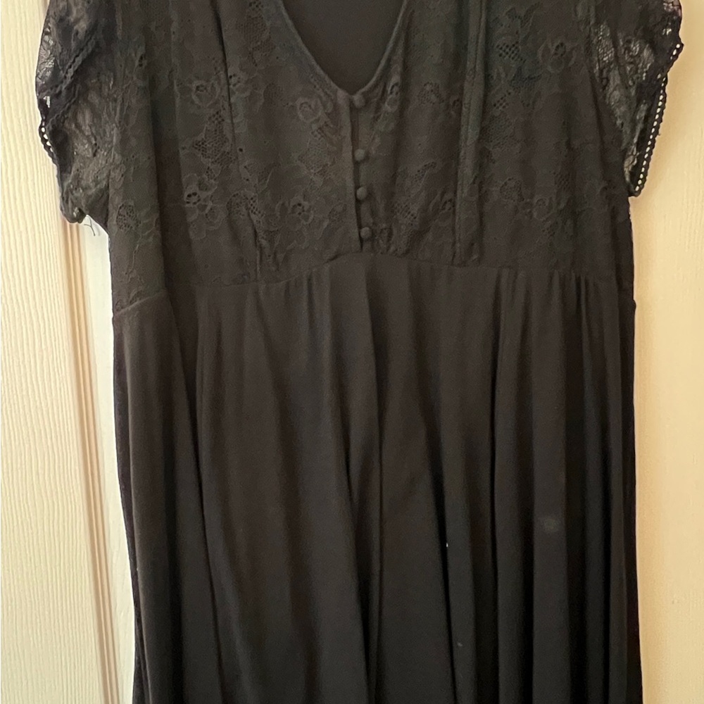 Elegant Black Lace Dress